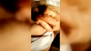 Hairy Indian Bear Shows Off Massive Body
