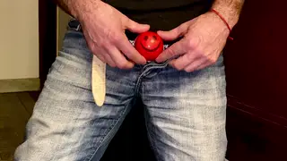 Mature Latino Bear Enjoys Handjob Massage in Hotel