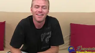 Slender Guy Gets His Cock Sucked and Returns the Favor