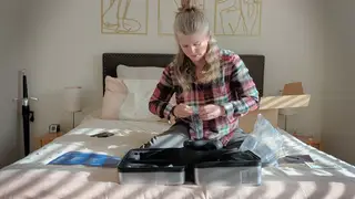 MILF Tests Powerful Sex Machine Solo