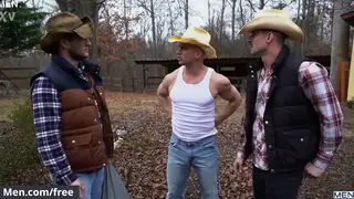 Muscular Hunks Swap Blowjobs Before Ranch Anal