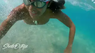 Latina Enjoys Poolside Blowjob and Watersports