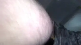 Guy Takes a Machine Deep in Amateur Session