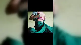 Indian Teen Shows Curves and Sucks Cock on Vintage Cam
