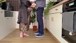 Stepmom Bends Over the Counter for a Kitchen Quickie