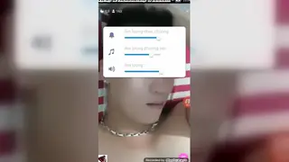 Vietnamese Solo Performer Shows Off Lean Body on Camera
