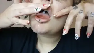 Voluptuous Latina MILF Shows Off Tattoos Before Cumshot Finish