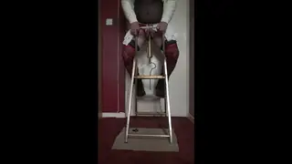 Femboy in Stockings Pisses on His Own Face