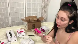 Solo Cam Performer Tests New Interactive Toys