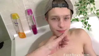 European Twink Gets Sensual Bath Massage Handjob