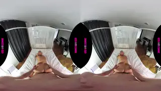 Curvy Blonde Rides the Delivery Guy in Virtual Reality