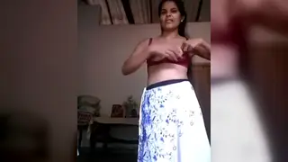 Ex-Girlfriend Shows Off Her Curves in Selfies
