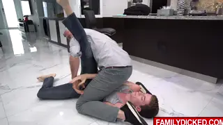 Stepdad Barebacks Stepson Until He Squirts on Face