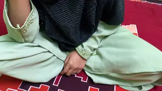 Indian Bhabhi Rides Her Manager After a Rimjob and Pussy Licking