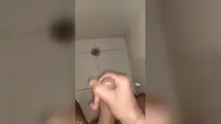 Quick Stroke Ends With a Hot Cumshot
