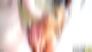 Voluptuous Woman Flaunts Heavy Curves in Quick Clip