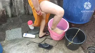 Indian Beauty Services a Client in a Moving Car
