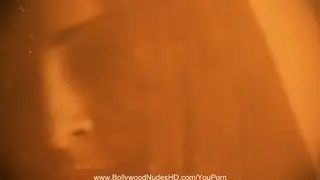Indian Dancer Explores Her Body in Solo Ritual