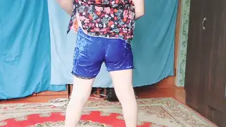 BBW Performer Enjoys Webcam Massage and Doggystyle