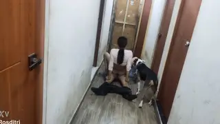 Couple Turns a Quick Visit into Passionate Sex