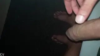 Solo Guy Strokes His Big Cock in Close-Up Session