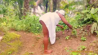 Voluptuous Ebony Goddess Dominates Outdoors