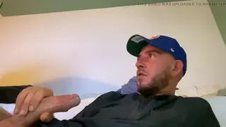 European Mature Enjoys Slow Handjob on Webcam