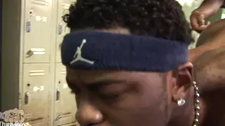 Man Gives Oral Pleasure in Short Clip