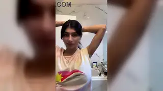 Ebony Cam Girl Shows Off Big Tits and Blowjob Skills