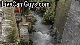 Asian Hunk Swaps Oral Pleasure With Interracial Partner