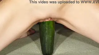 Solo Babe Stretches Wet Pussy with Giant Zucchini