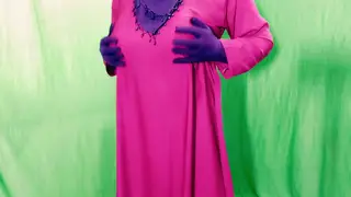 Indian MILF Sucks Cock Before Doggystyle With Lover