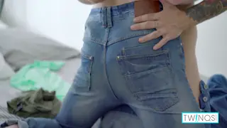 Blonde Twink Gapes After Bareback Pounding from Brunette Partner
