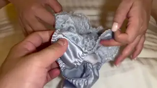 Asian Amateur Sucks a Toy Before Taking It Deep