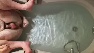 Straight Guy Explores First Anal Play in the Bath