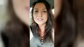 MILF Gives Stranger Outdoor Blowjob Ending in Facial