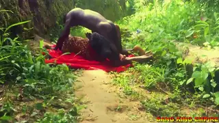 Voluptuous Ebony MILF Rides BBC Outdoors