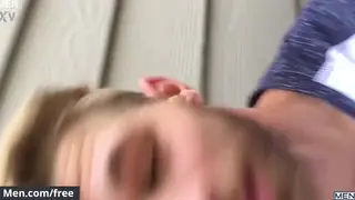 Hairy Bear Enjoys Oral from Muscular Hunk