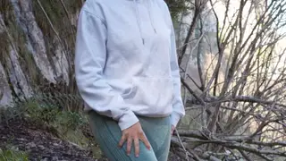 Girlfriend Finishes Her Boyfriend With a Handjob in the Woods
