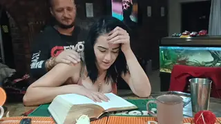 Curvy Bookworm Gives Sloppy Deepthroat Before Doggystyle Pounding