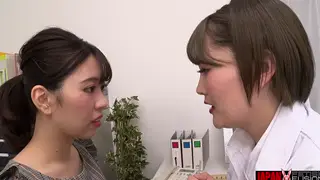 Japanese Lesbians Explore Mouth Fetish in Clinic