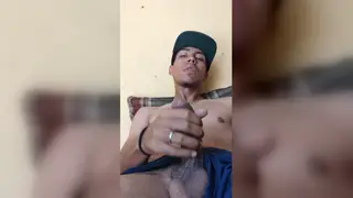 Latino Teen and Older Amateur Share Handjob Play