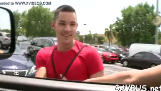 Muscular Hunk Finishes with Cumshot After Oral