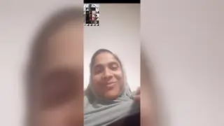 Indian-Arab Girlfriend Explores 69 and Spanking
