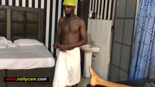 Ebony Woman Explores Her Wetness Up Close