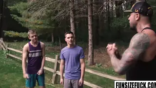 Tattooed Bear Coach Pounds Twink Outdoors and in Shower