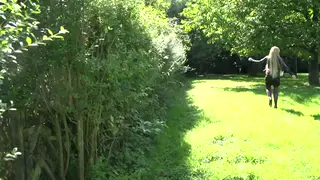 European Performer Delivers Outdoor Blowjob in Public Setting