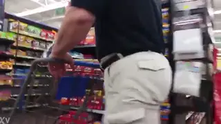 Mature Daddy Flaunts Heavy Ass in Busy Market Stroll