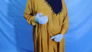 Indian Housewife Gives Blowjob in Bathroom Before Doggystyle