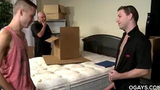 Tight Bottom Stretched by Two Cocks in Double Penetration